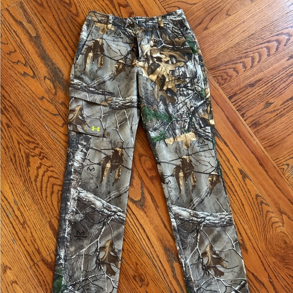 Under Armour Camo pants size 14 - Picture 1 of 2
